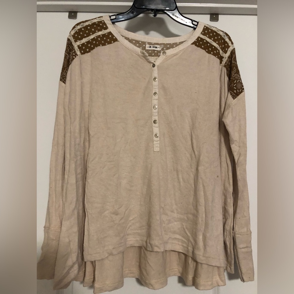 Long sleeve top